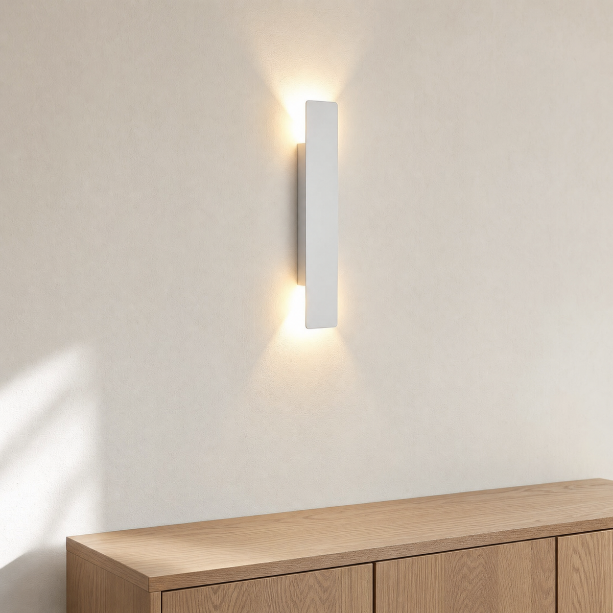 Wold Wall Light Fixture in white