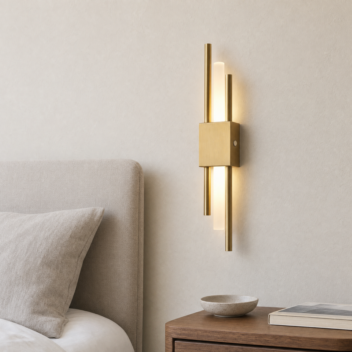 Solis Wall Mounted Lamp for Living Room in usb style-left
