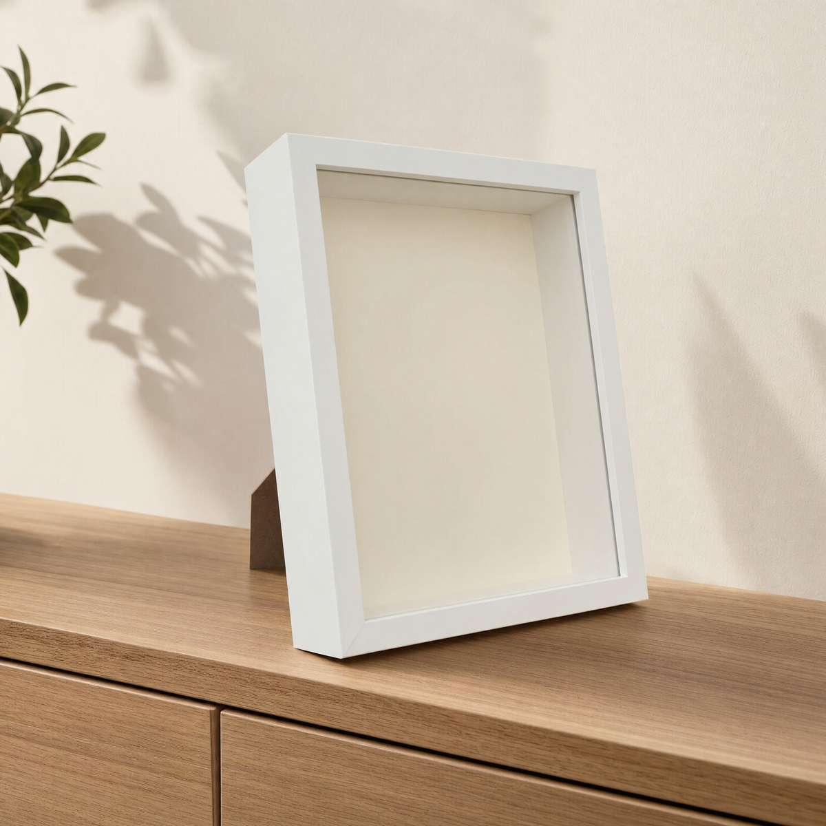 Auden Photo Frame in white