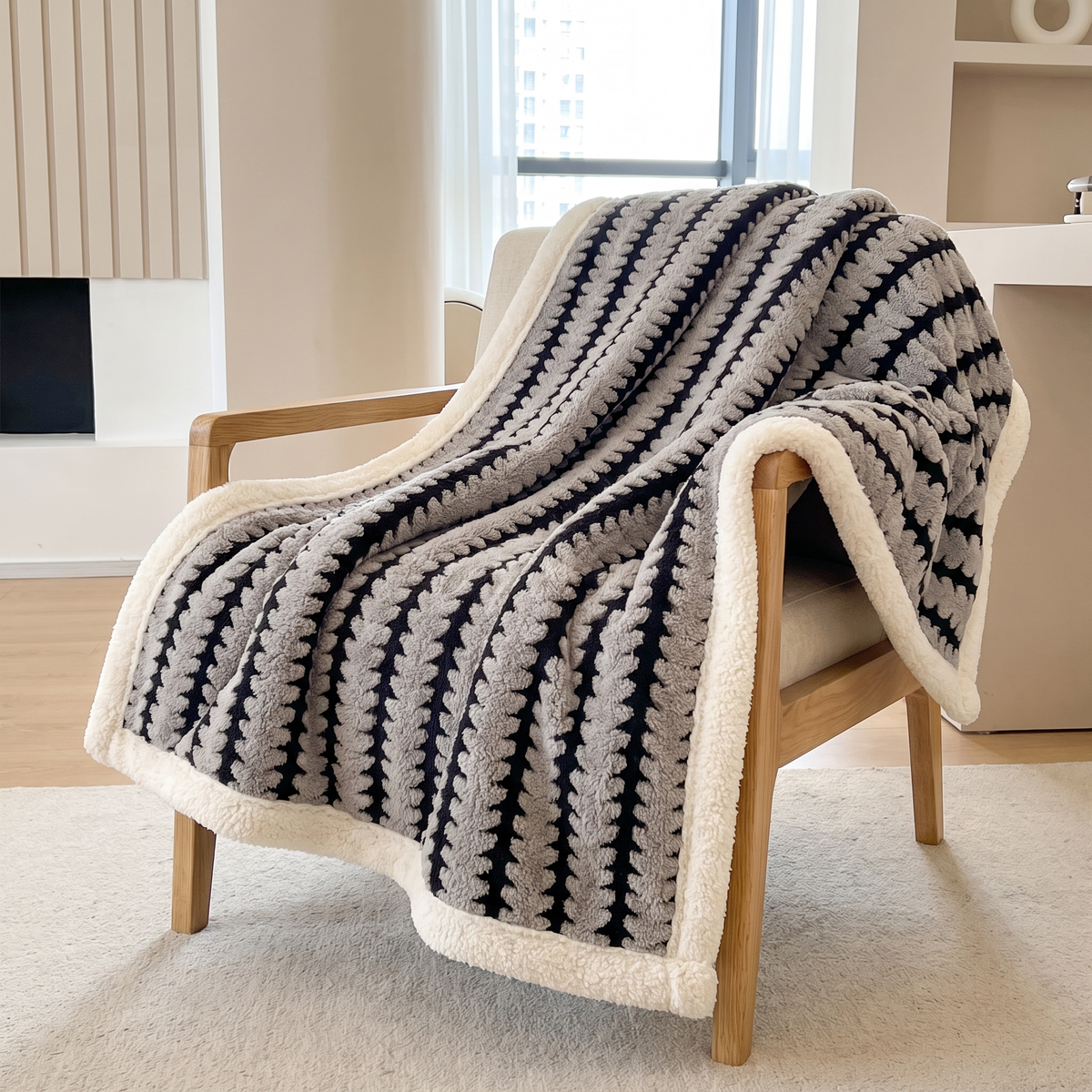 Noup Cozy Throw in light gray