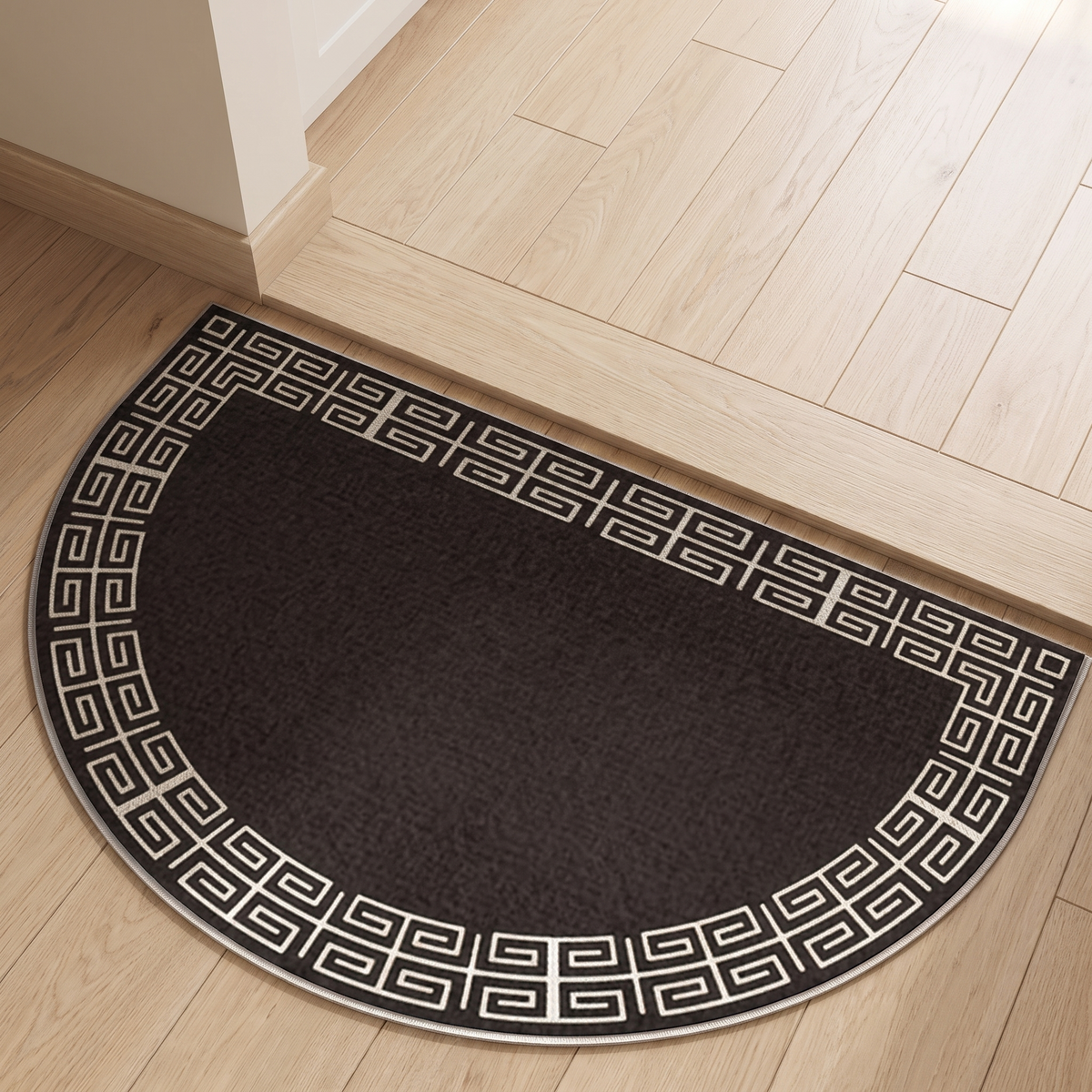 Field Area Rug for Garden in black greek key